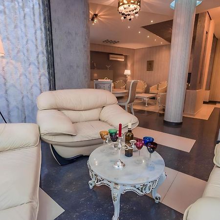 Cabernet Corner Apartment Tbilisi Exterior photo